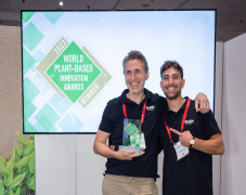 WHITE CHLORELLA ALGAE - Wins Most Innovative Ingredient at Plant-Based World Expo in New York